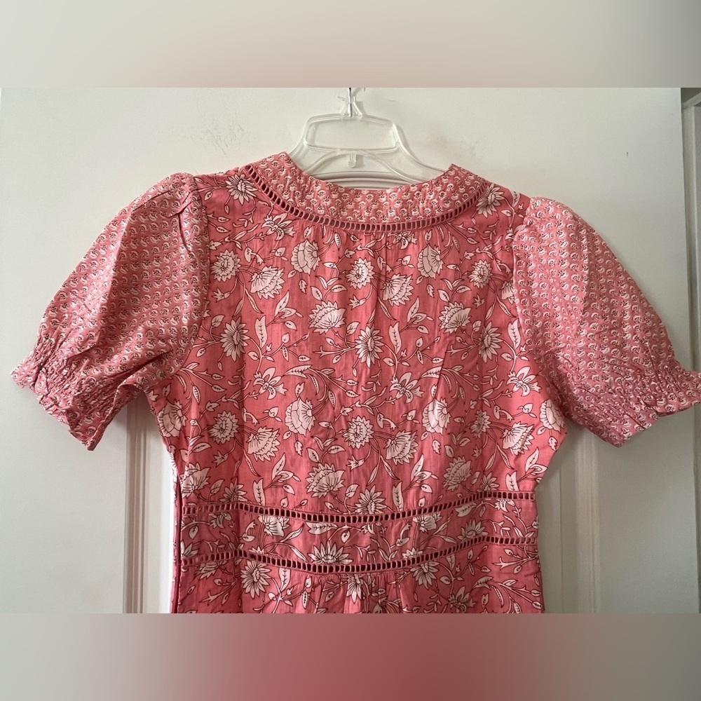 Maisie Elegant Coral Floral Dress with Crochet Trim Side Zipper Various Sizes - Picture 14 of 14